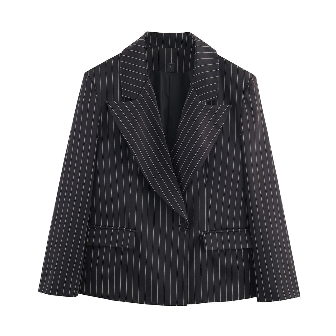 Ladies pinstriped blazer with wide lapels, single-button closure, and flap pockets Mune Fashion