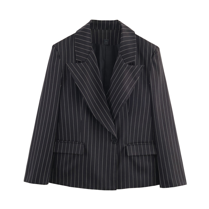 Ladies pinstriped blazer with wide lapels, single-button closure, and flap pockets Mune Fashion