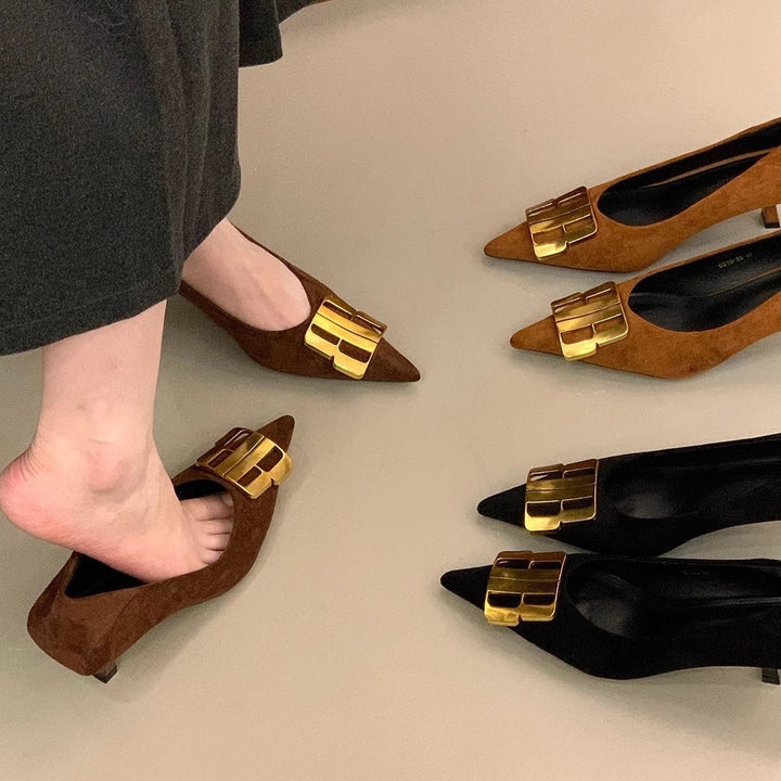 Women Elegant pointed velvet look kitten-heel pumps with distinctive metal buckle Mune Fashion