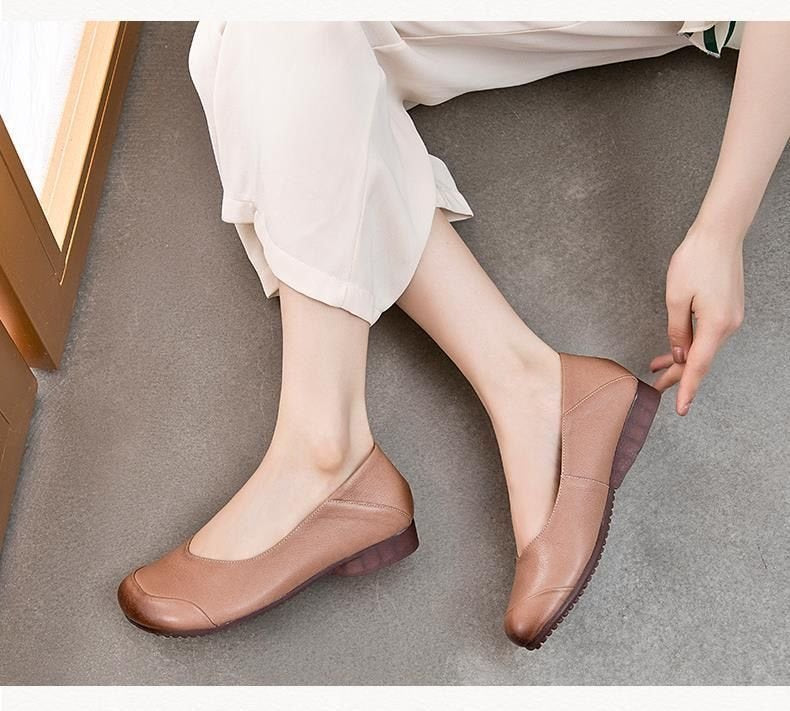 Women’s elegant slipper ballerina with ergonomic comfort footbed and subtle decorative seam Mune Fashion