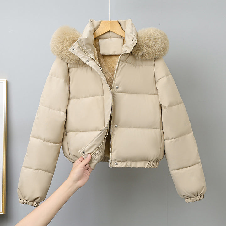 Women's short cut thermo bomber jacket with voluminous hood trim and elastic hem Mune Fashion
