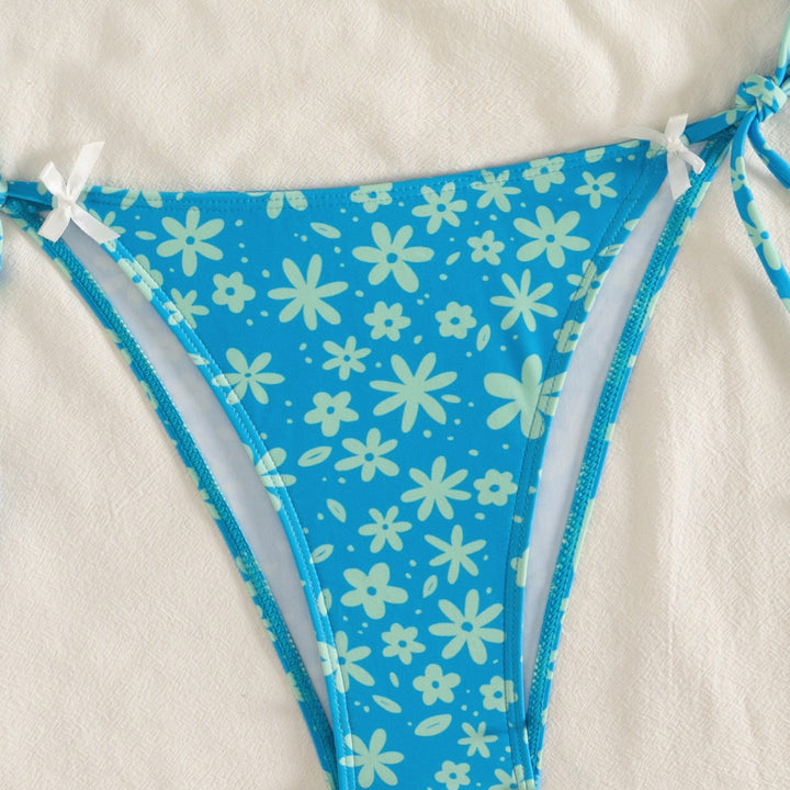 Women's bandeau bikini with floral accents Mune Fashion