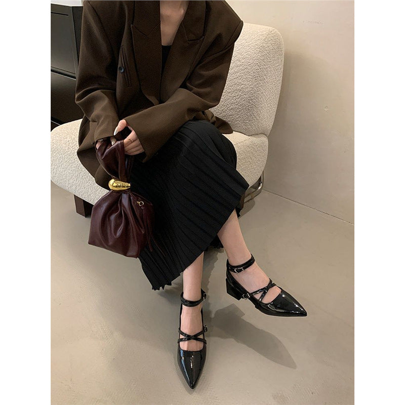 Women's pointed-toe strap mules in Mary Jane style with adjustable ankle strap and sculpted block heel Mune Fashion