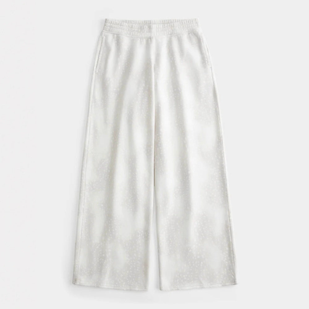 Women's oversized loungewear two-piece set with hooded sweatshirt and wide-cut sweatpants Mune Fashion