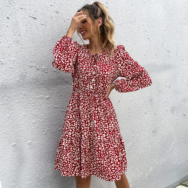 Women's midi dress with tailored cut, flounce skirt and long sleeves Mune Fashion
