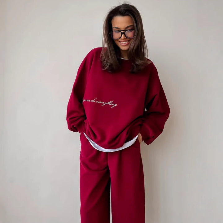 Women's Oversized Sweatshirt and high-waisted Jogging Pants Loungewear Set made of soft Cotton Fleece with elastic waistband Mune Fashion
