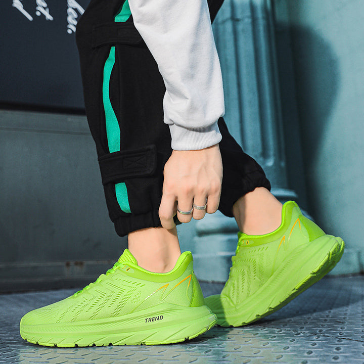 Men's comfort running shoes with responsive platform sole and ventilated knitted upper Mune Fashion