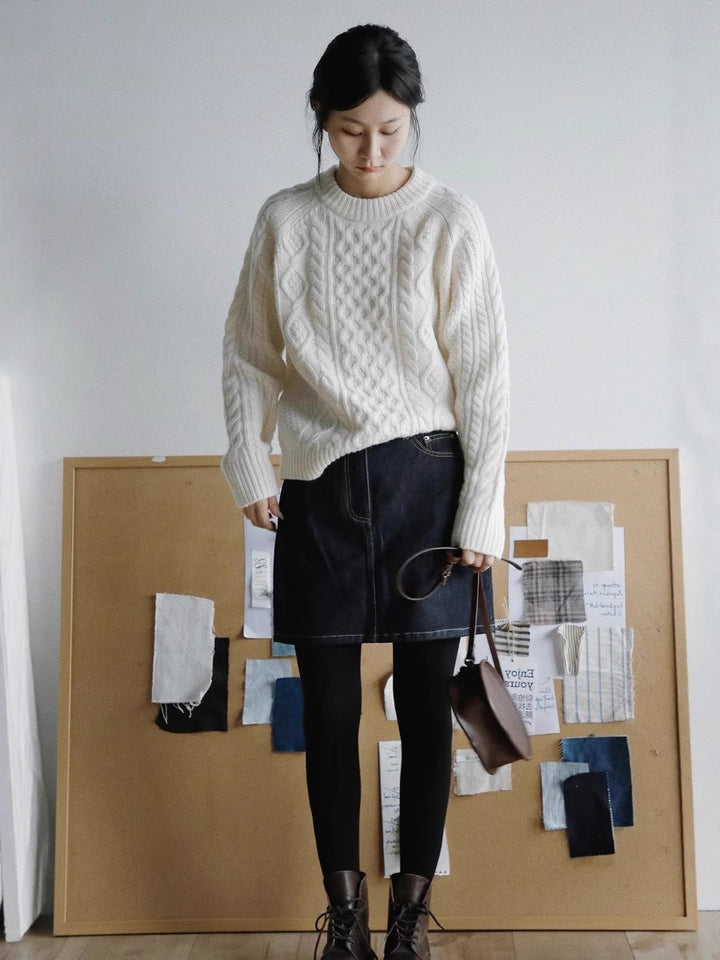 Women's Structured Cable Knit Sweater Made of Merino Blend with Ribbed Finishes and Boxy Fit Mune Fashion