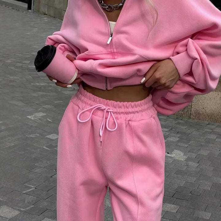 Women's cropped hoodie with half zipper and high waist joggers Mune Fashion