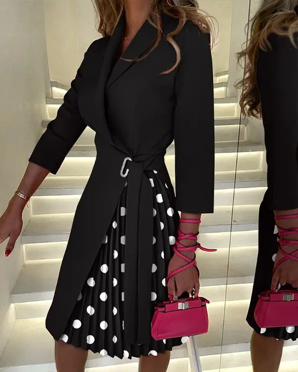 Women's midi dress with wrap effect, pleated skirt and fitted belt Mune Fashion