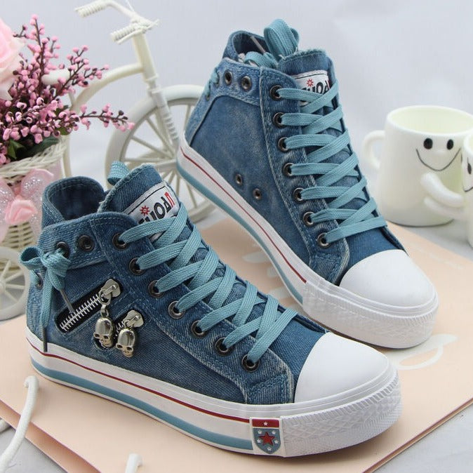 Women high sneakers in denim look with side zipper and decorative pendants Mune Fashion