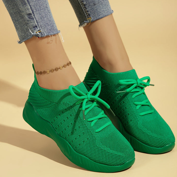 Ladies breathable slip-on sports shoes with flexible upper material Mune Fashion
