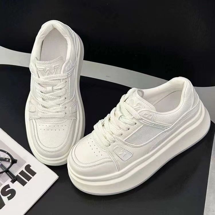 Women's Chunky Sneakers with fashionable design and cushioning sole Mune Fashion