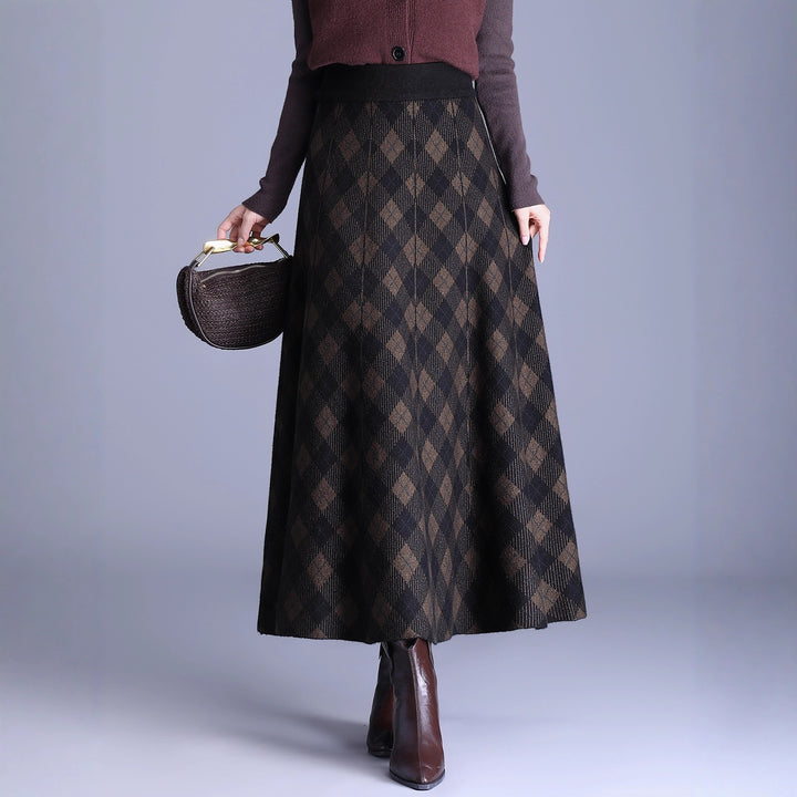 Women's Elegant Maxi Skirt with Geometric Pattern Mune Fashion