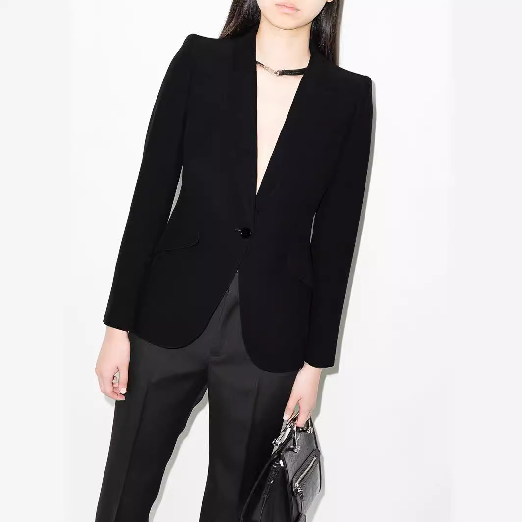 Women's vegan leather pants in straight cut with high waist and subtle bootcut Mune Fashion