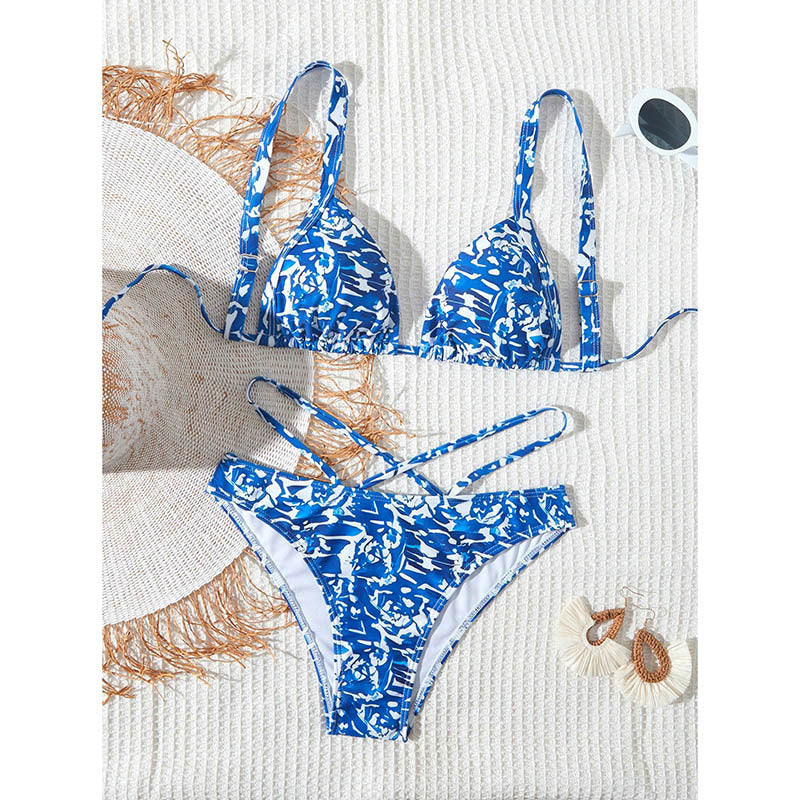 Women's Colorful Triangle Bikini with Adjustable Straps Mune Fashion