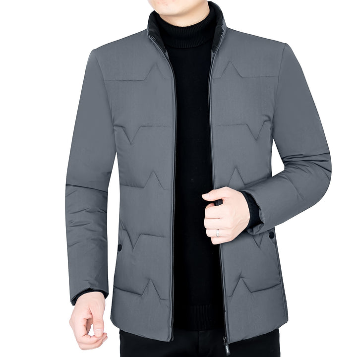 Men's padded stand-up collar jacket with water-repellent surface and zippered pockets Mune Fashion