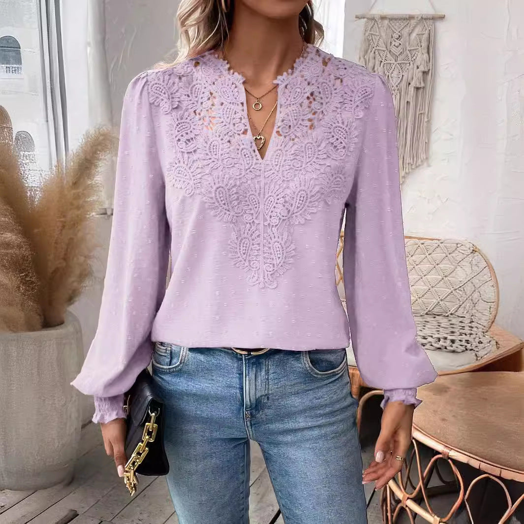 Women’s blouse with lace plastron, V-neck and balloon sleeves Mune Fashion