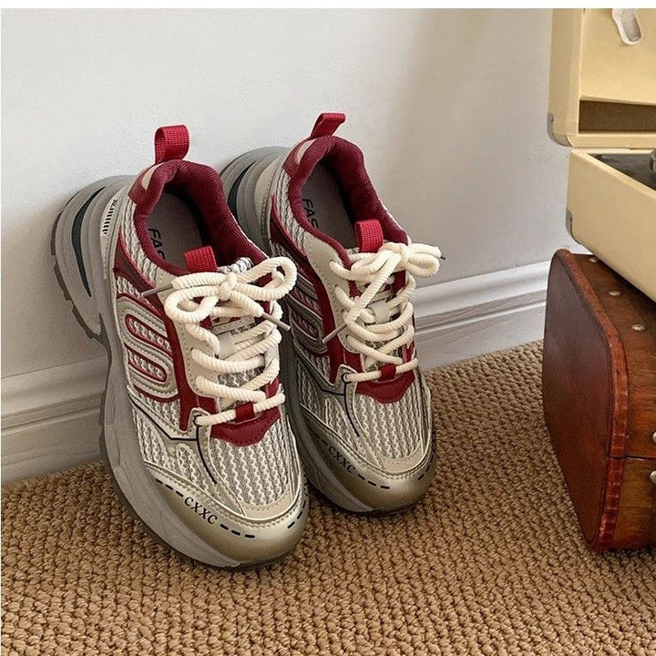 Women's sporty trend sneakers with fashionable accents and non-slip sole Mune Fashion