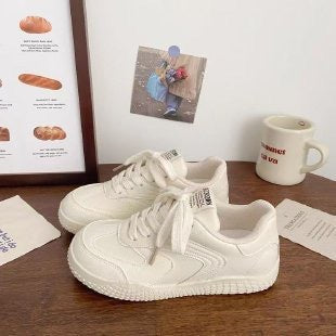 Women's sneakers in sporty design with innovative cushioning Mune Fashion