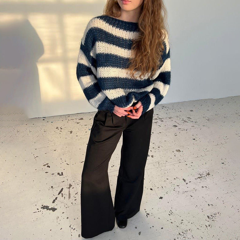 Women Chunky Knit Sweater with Wide Boat Neck and Cropped Fit Mune Fashion