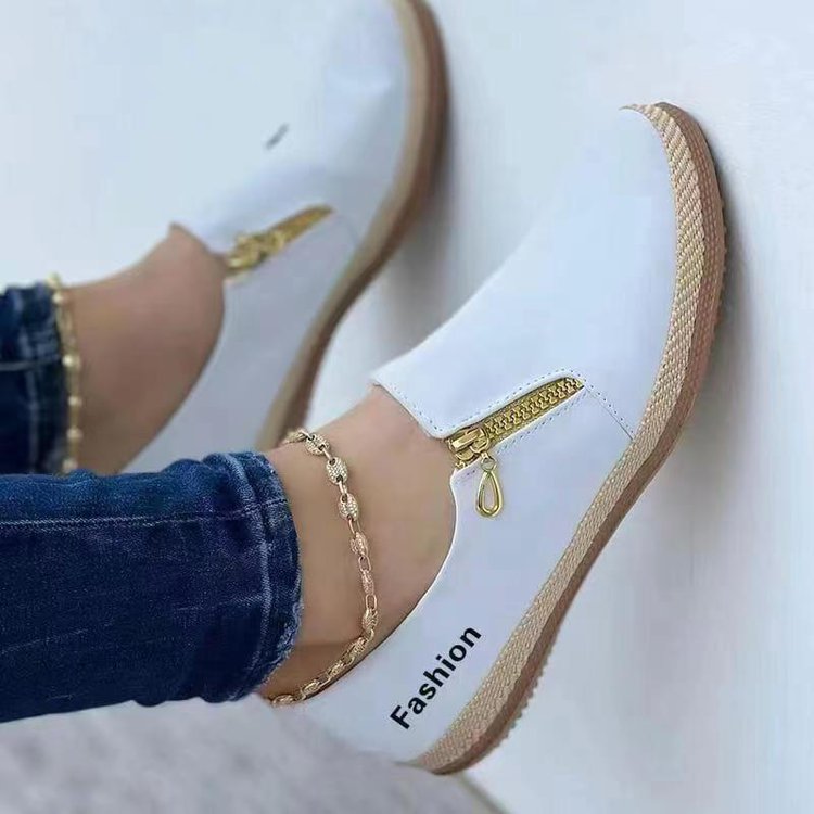 Women's Slip-On Espadrille-Loafer with decorative zipper and wedge sole Mune Fashion