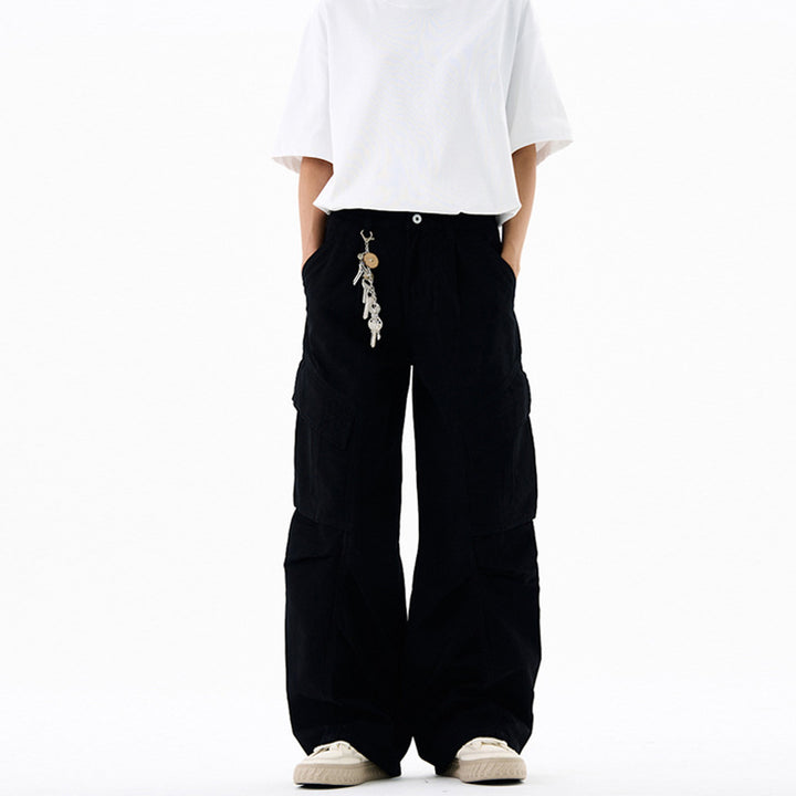 Women's wide cargo pants with a dropped crotch and patch pockets Mune Fashion