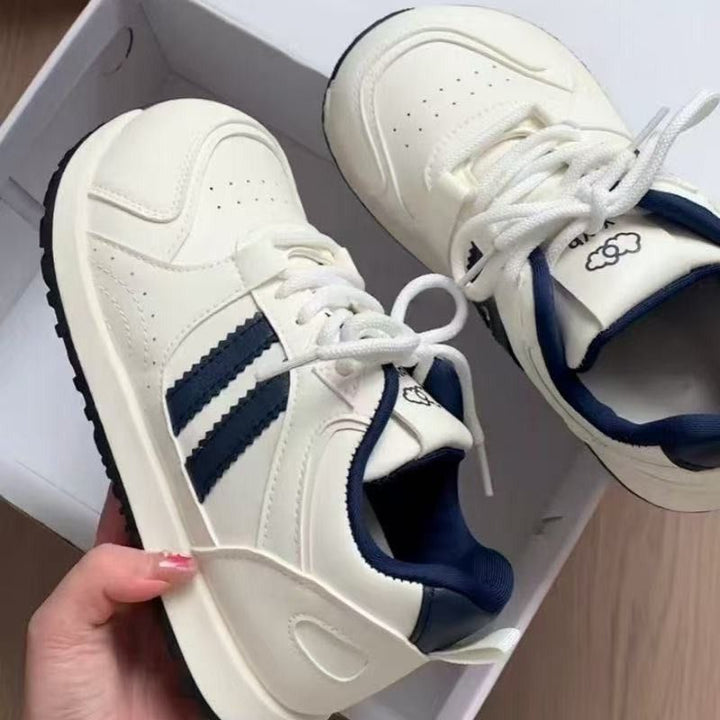 Women’s sporty sneakers with innovative cushioning and breathable construction Mune Fashion