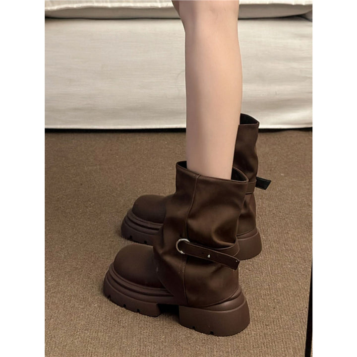 Ladies slip-on boots with gathered shaft and sculpted platform sole Mune Fashion