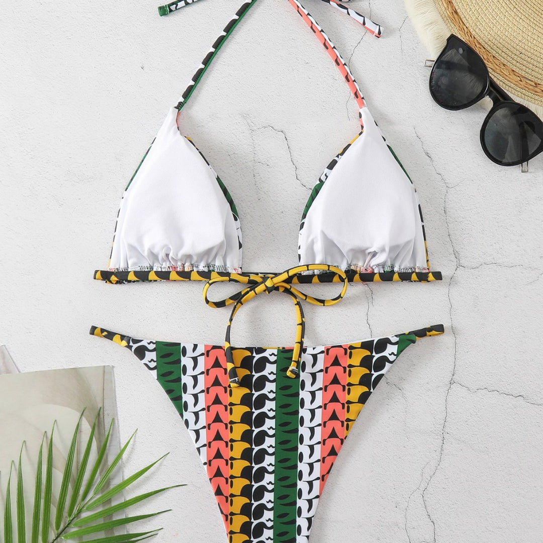Women's Triangle Bikini with Fashionable Pattern Mune Fashion