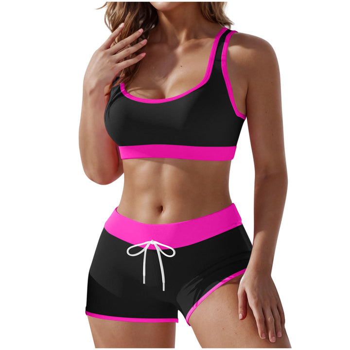 Women's supportive sports bra with wide underbust band and high-waisted training shorts Mune Fashion