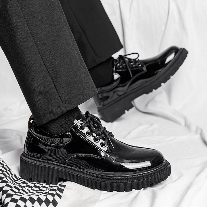 Men's patent leather platform derby with profiled rubber sole and classic lacing Mune Fashion