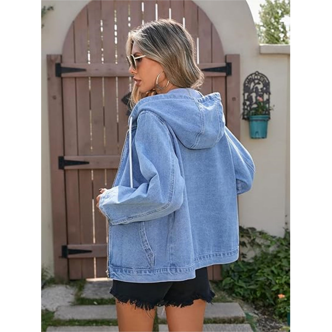 Women's Oversized Zip-up Hoodie with Patch Pockets Mune Fashion