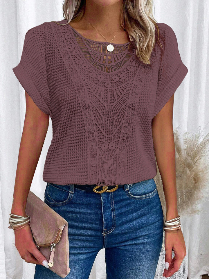 Elegant lace T-shirt with stylish details