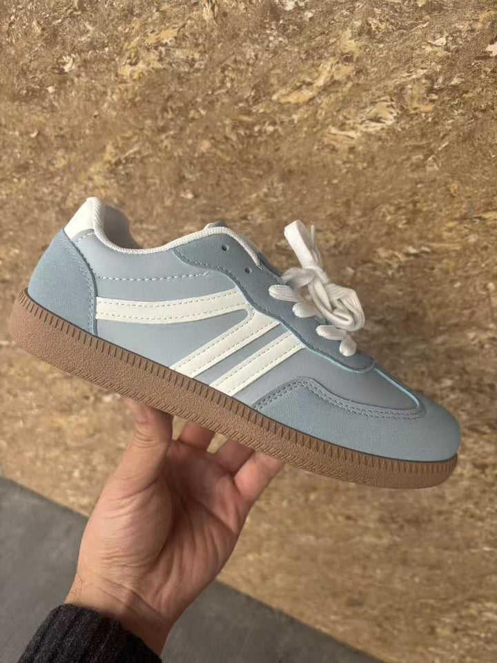 Damen Mary-Jane-Sneaker mit Klettverschluss und gepolstertem Komfortfußbett Mune Fashion