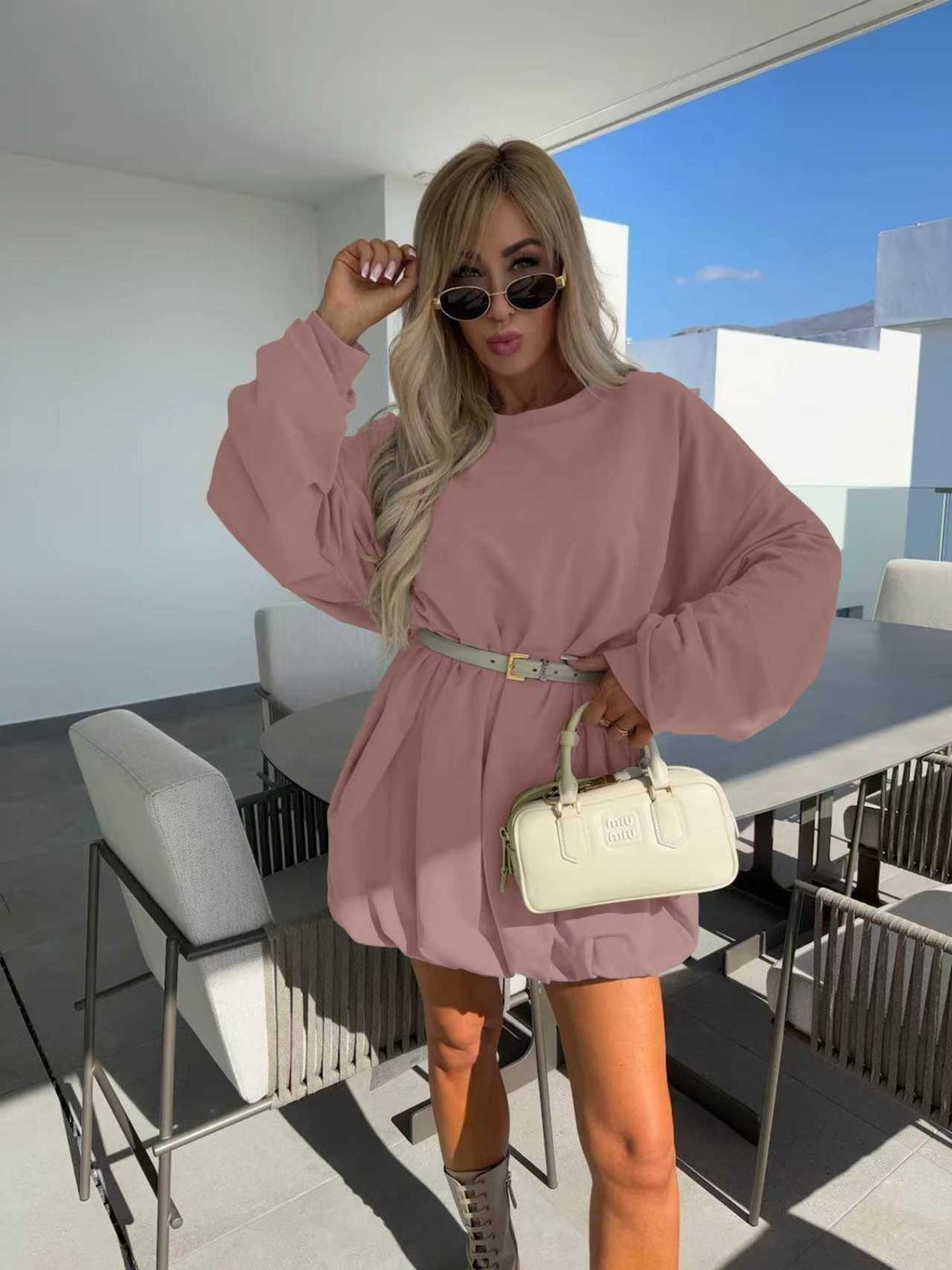 Ladies sweatshirt dress with balloon sleeves and waist belt Mune Fashion