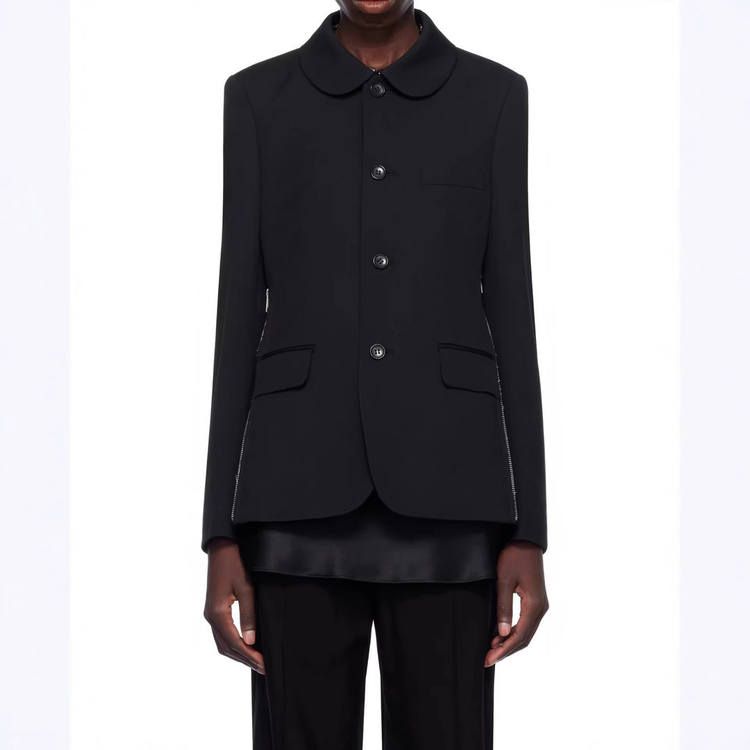 Women's blazer jacket with round Peter Pan collar, side metal zippers and flap pockets Mune Fashion