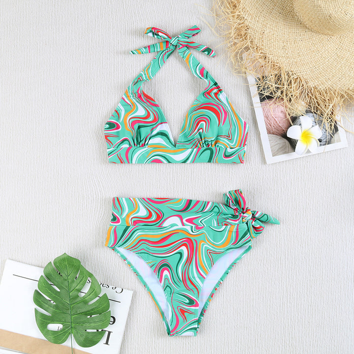 Women's triangle bikini with adjustable ties and floral design Mune Fashion