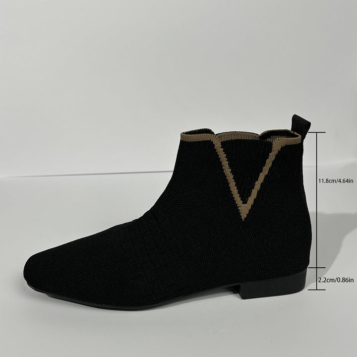 Women's knitted sock ankle boot with elastic V-insert, pull tab and flat block heel Mune Fashion