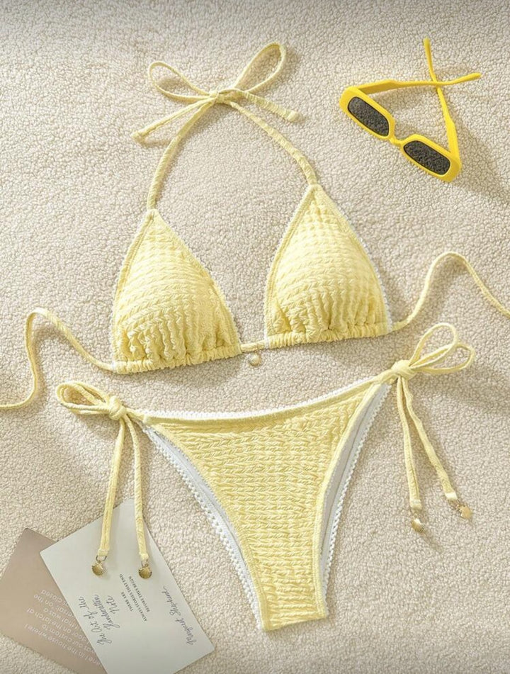 Women's Refined Triangle Bikini with Elegant Ruffle Design Mune Fashion