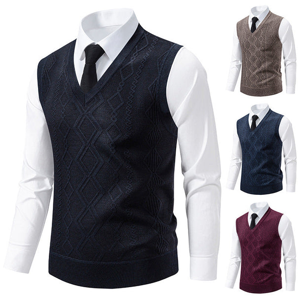 Men's Knit Sweater with V-Neck and Textured Cable Pattern Mune