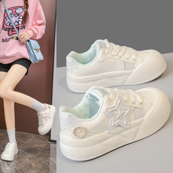 Ladies sneakers with lightweight profile and trendy star details Mune Fashion