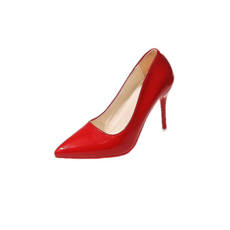 Women's pointed toe patent pumps with sculptural stiletto heel and contrasting outsole Mune Fashion