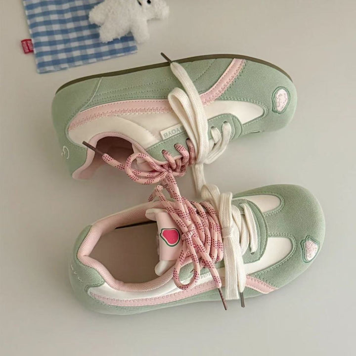 Women’s Retro Pastel Sneakers with Velvet Look, Padded Comfort Insole and Heart Patch Mune Fashion