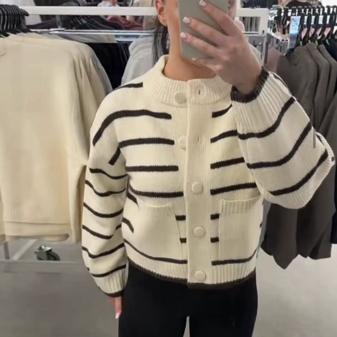 Women Oversize Cropped Cardigan in Blouson Style with Contrast Stripes and Large Buttons Mune Fashion