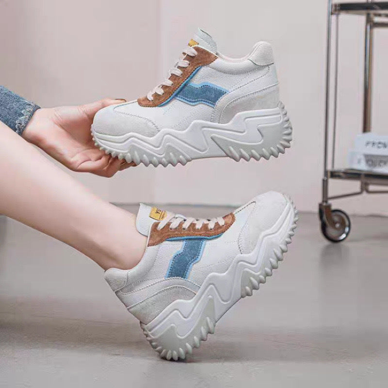 Women's Chunky Sneakers with trendy design and comfortable cushioning Mune Fashion