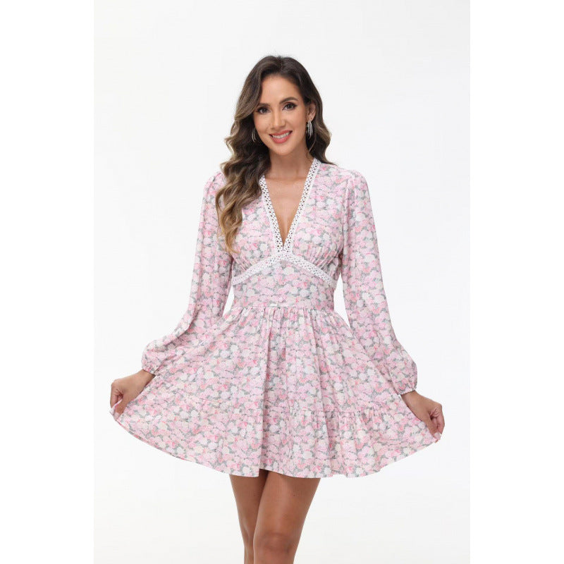 Women Boho floral mini dress with V-neck and puff sleeves Mune Fashion