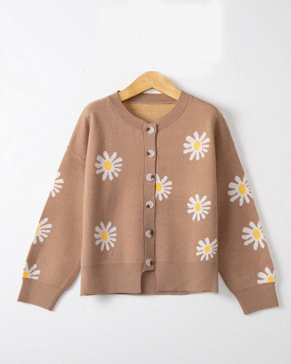 Women's Oversize Knit Cardigan with Flower Appliqué, Mother-of-Pearl Buttons and Wave Hem Mune Fashion