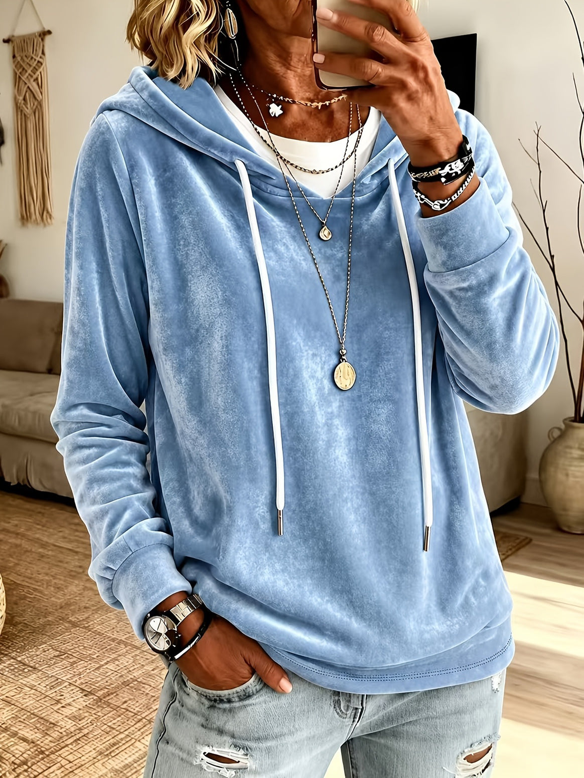 Women's Velvet Hooded Sweatshirt with Relaxed Fit and Drawstring Mune Fashion