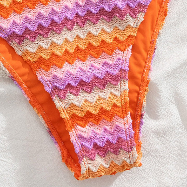 Women's Triangle Bikini with Romantic Wave Pattern Mune Fashion